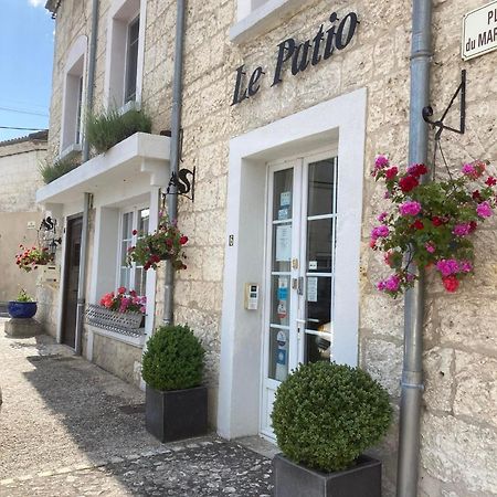 Le Patio Chambres Et Tables D'Hotes La Tour-Blanche ภายนอก รูปภาพ