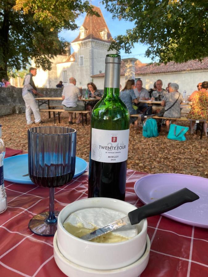 Le Patio Chambres Et Tables D'Hotes La Tour-Blanche ภายนอก รูปภาพ