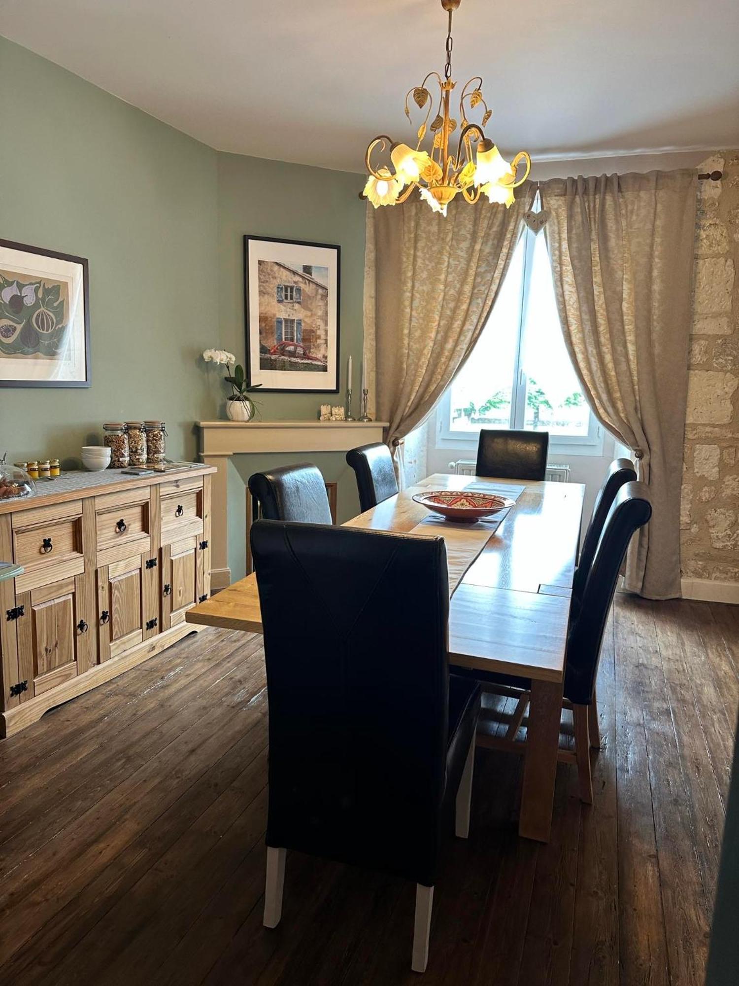 Le Patio Chambres Et Tables D'Hotes La Tour-Blanche ภายนอก รูปภาพ