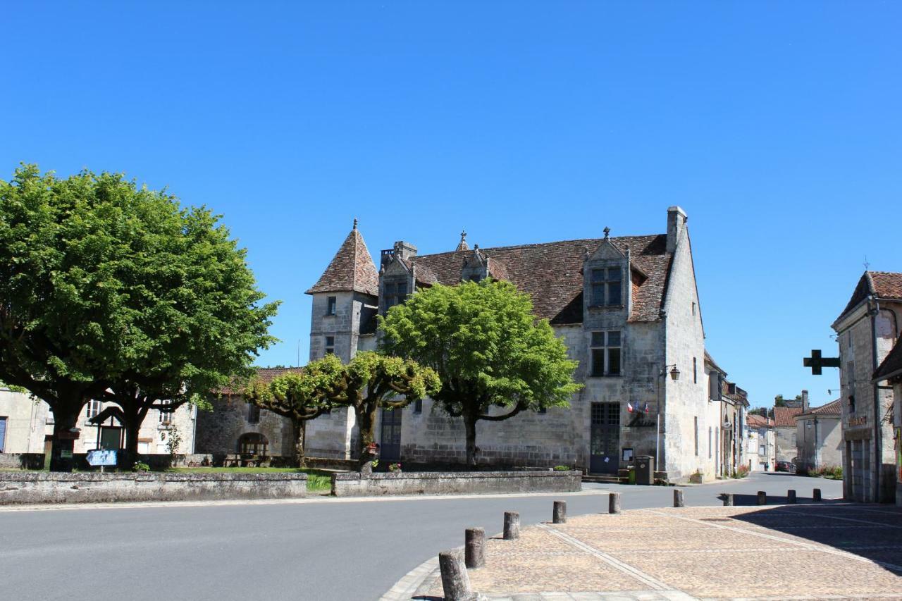 Le Patio Chambres Et Tables D'Hotes La Tour-Blanche ภายนอก รูปภาพ